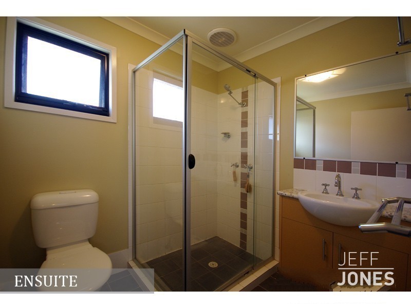 1/106 Juliette Street, Greenslopes QLD 4120