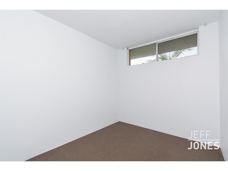 60 Marquis Street, Greenslopes QLD 4120