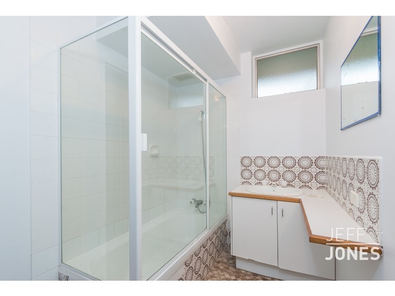 60 Marquis Street, Greenslopes QLD 4120