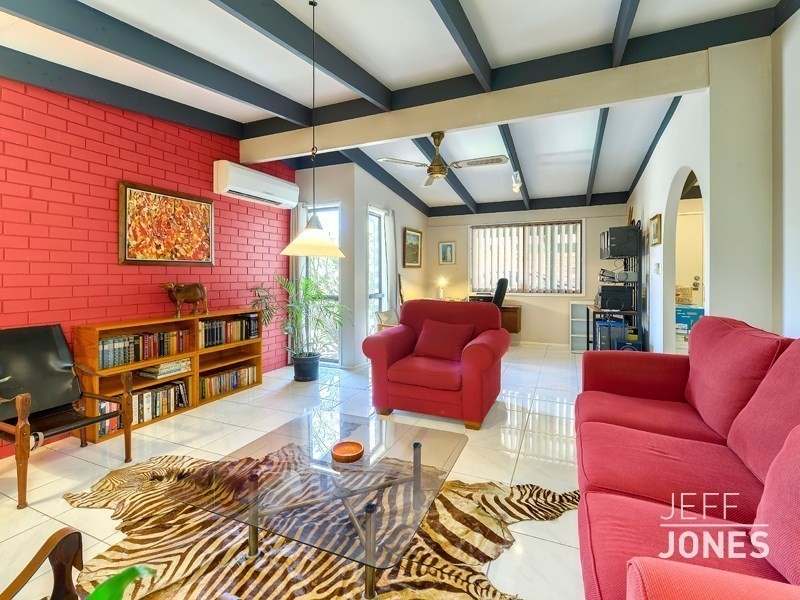 287 Winstanley Street, Carindale QLD 4152