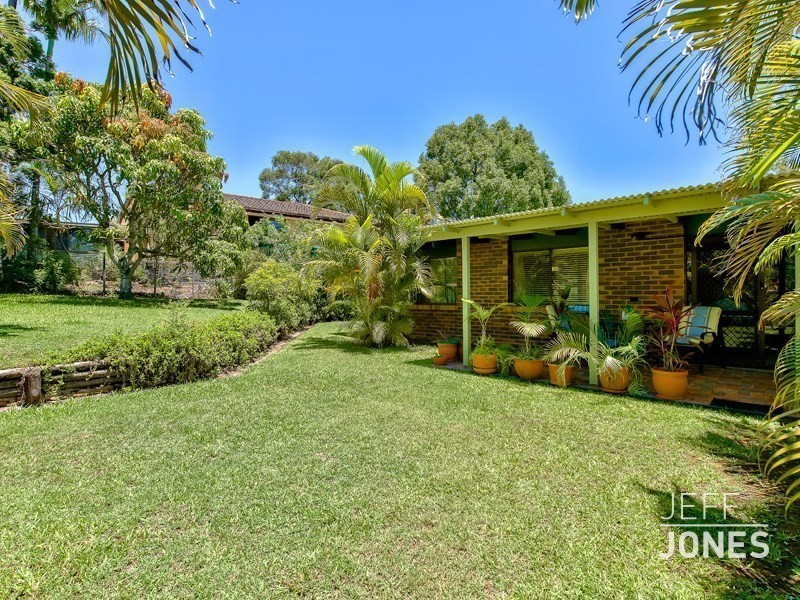 287 Winstanley Street, Carindale QLD 4152