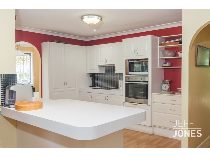 376 Winstanley Street, Carindale QLD 4152