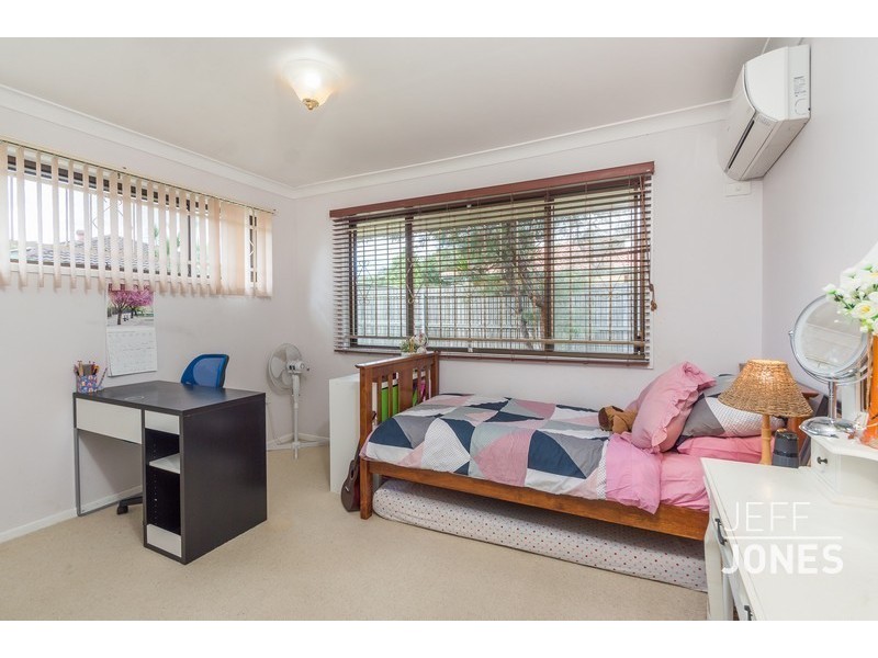 376 Winstanley Street, Carindale QLD 4152