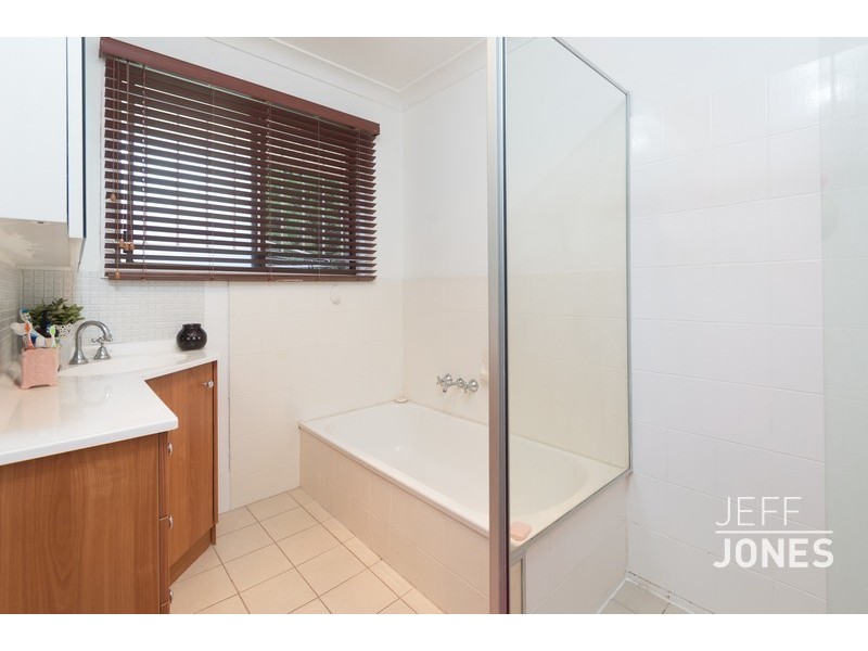 376 Winstanley Street, Carindale QLD 4152