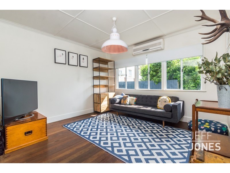 5 Long Street, Camp Hill QLD 4152