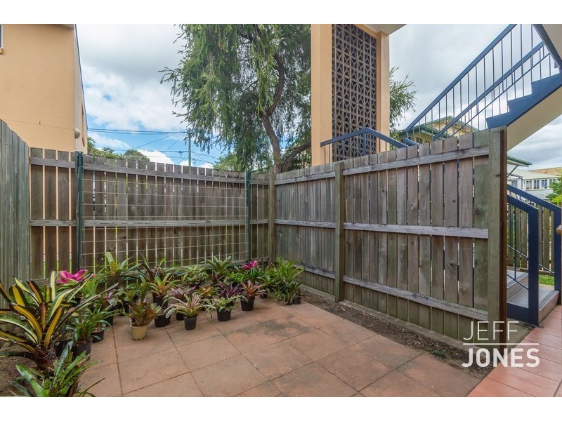 2/43 Hunter Street, Greenslopes QLD 4120