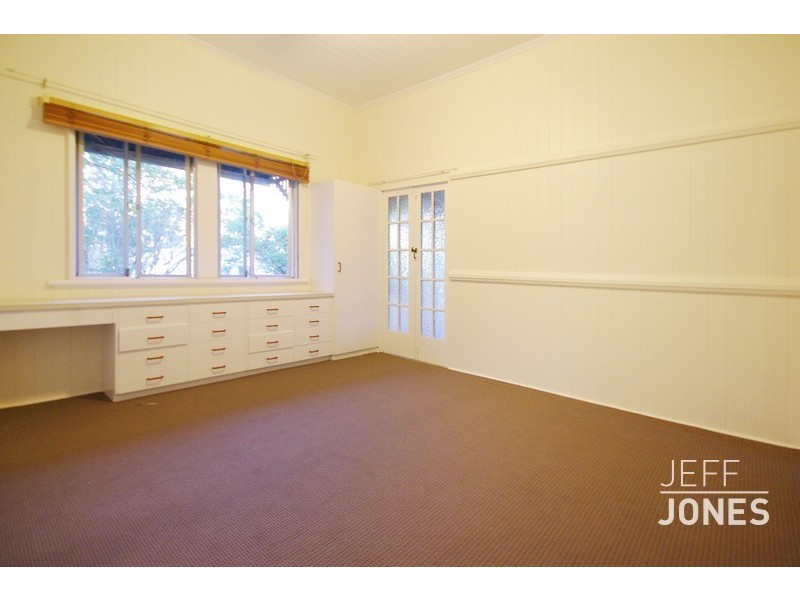 23 Instow Street, Yeronga QLD 4104