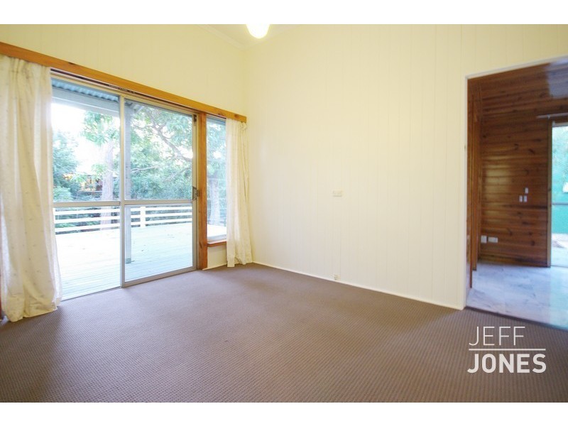 23 Instow Street, Yeronga QLD 4104