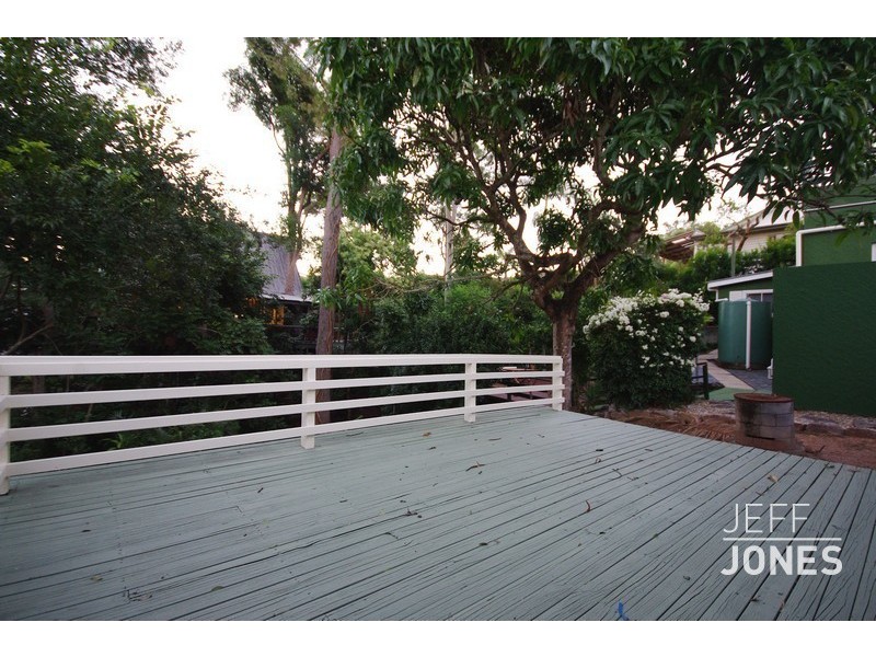 23 Instow Street, Yeronga QLD 4104