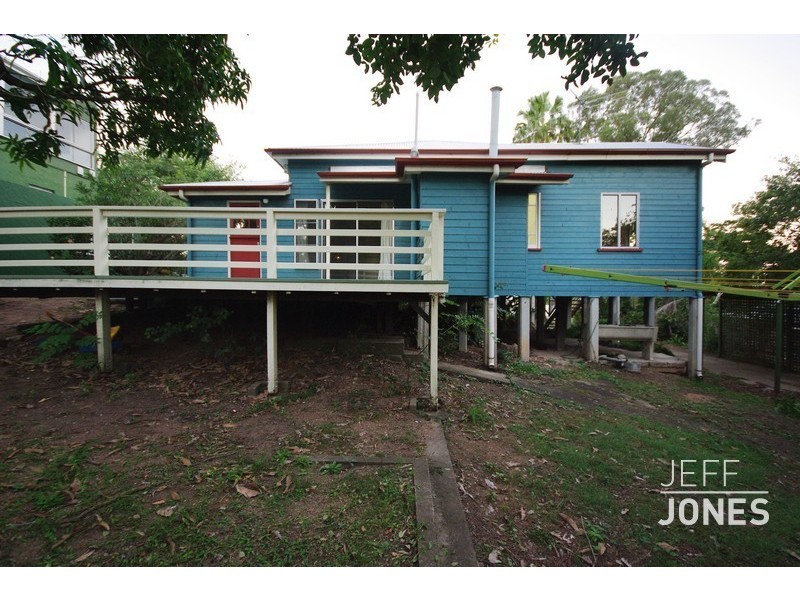 23 Instow Street, Yeronga QLD 4104