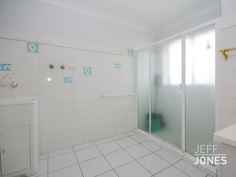 10/8 Regina Street, Greenslopes QLD 4120