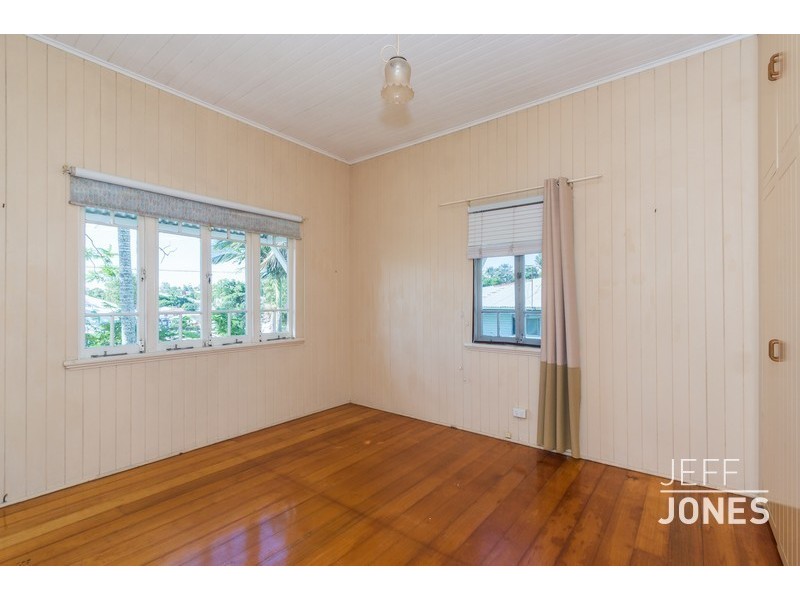 74 Waverley Road, Annerley QLD 4103