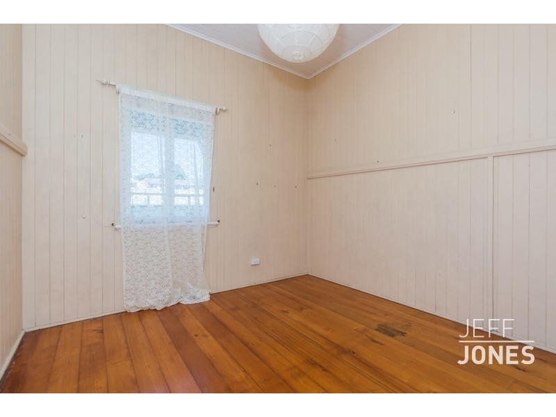 74 Waverley Road, Annerley QLD 4103