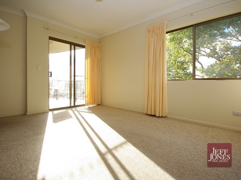 7/127 Old Cleveland Road, Greenslopes QLD 4120