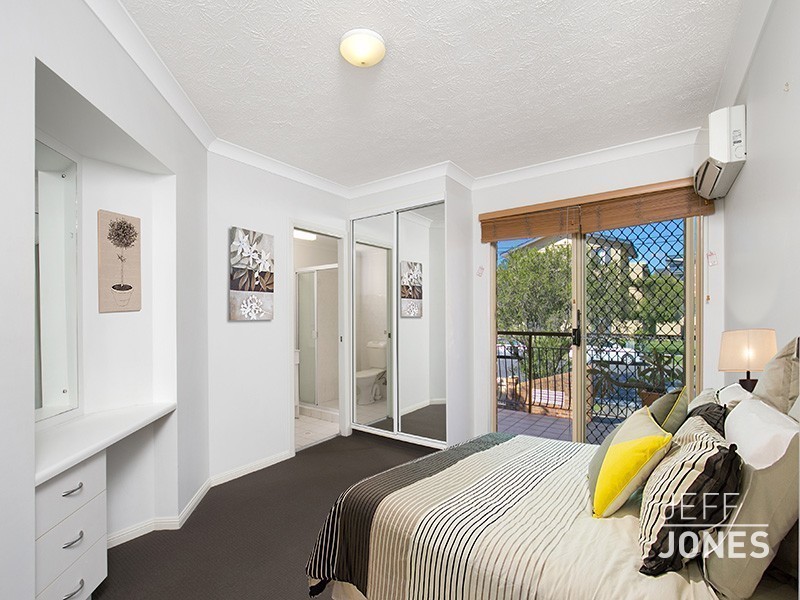 3/20 Weston Street, Coorparoo QLD 4151