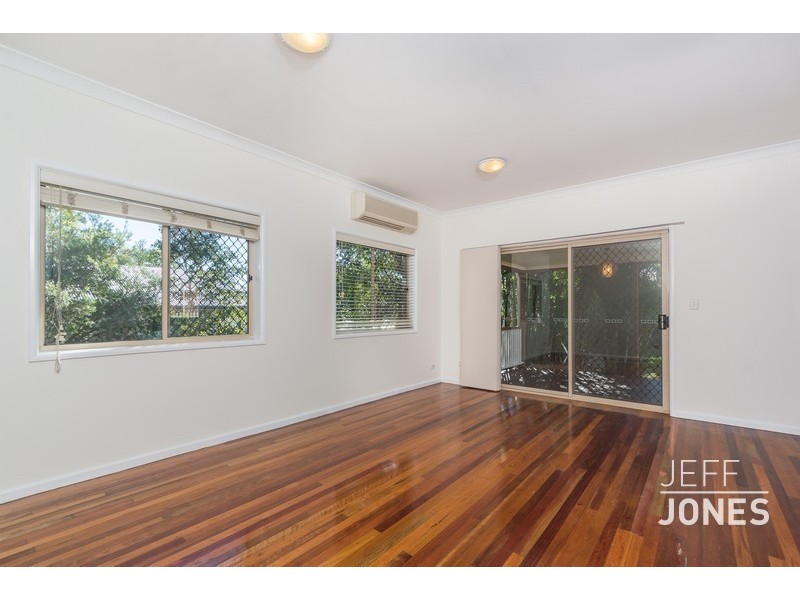 72 Stanley Road, Camp Hill QLD 4152