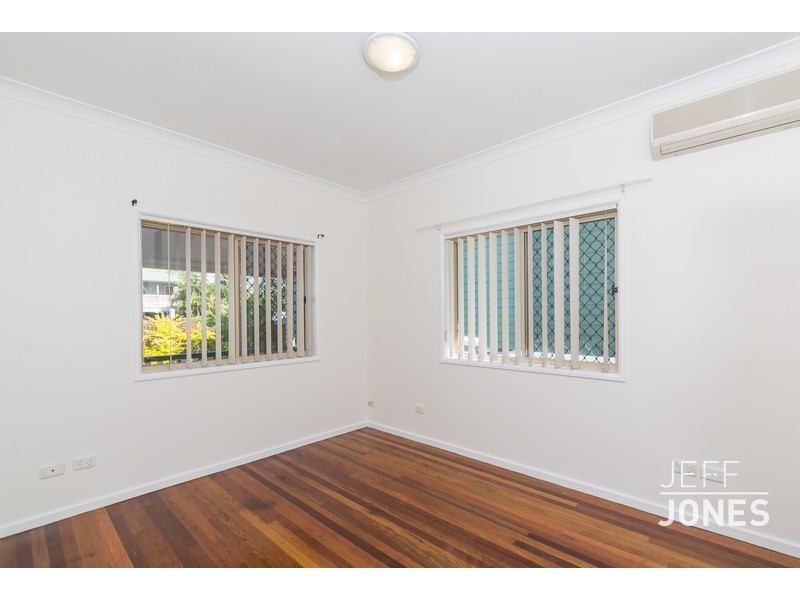 72 Stanley Road, Camp Hill QLD 4152