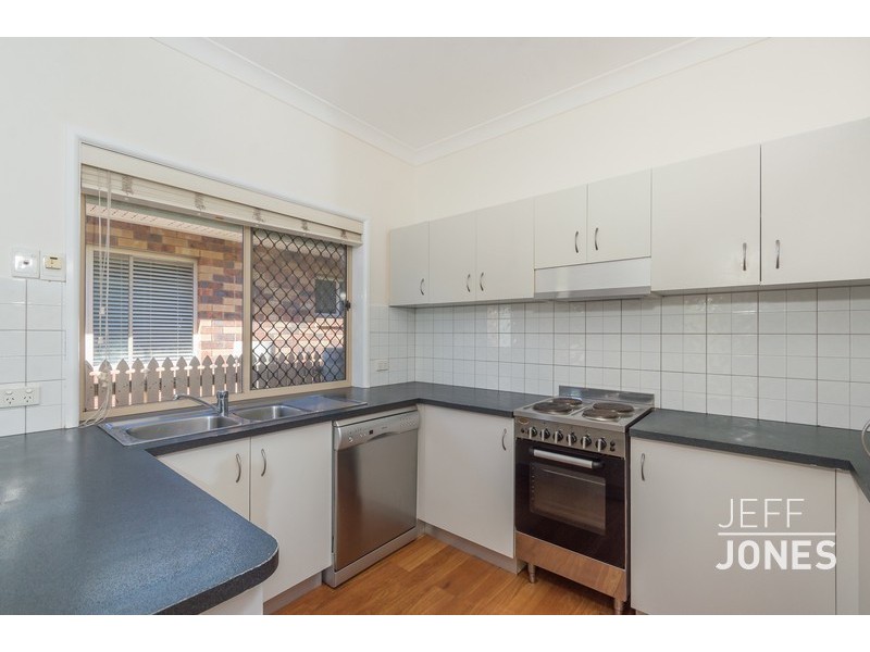 72 Stanley Road, Camp Hill QLD 4152