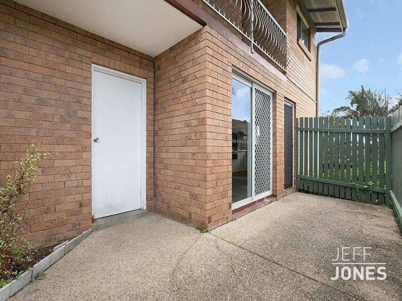 2/25 Beatrice Street, Greenslopes QLD 4120