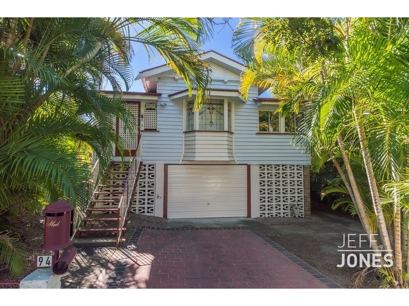 94 Victoria Terrace, Greenslopes QLD 4120