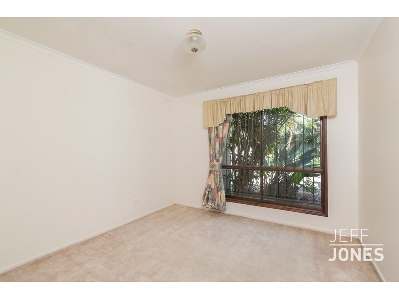 9 Caldicot Place, Carindale QLD 4152