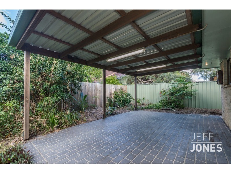 9 Caldicot Place, Carindale QLD 4152