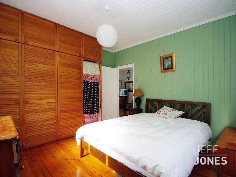 44 Hockings Street, Holland Park QLD 4121