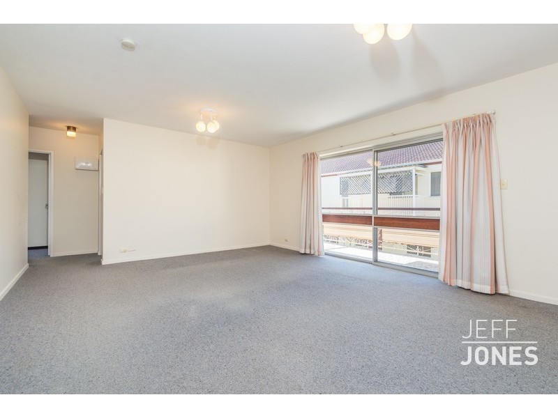 2/42 Chatsworth Road, Greenslopes QLD 4120
