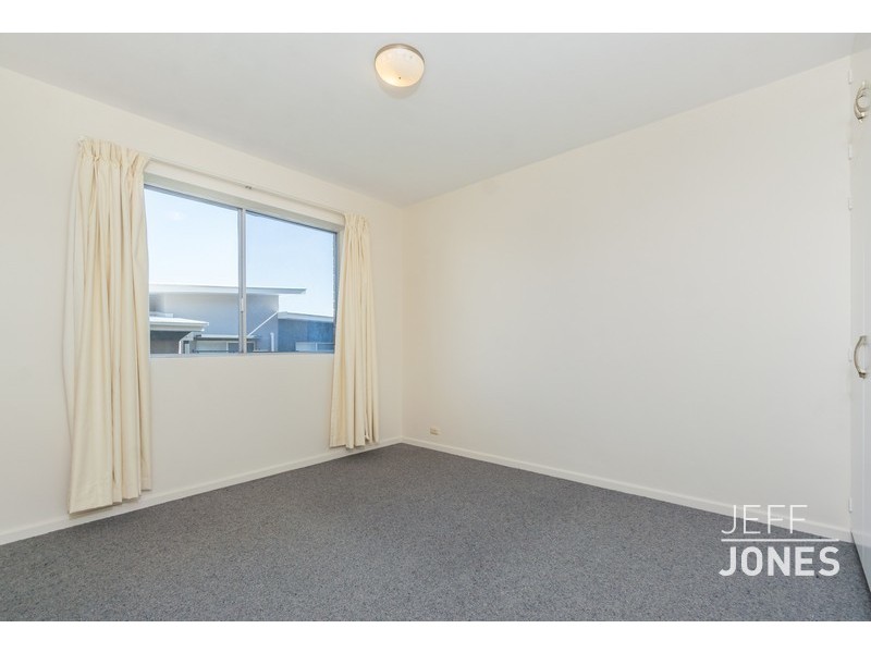 2/42 Chatsworth Road, Greenslopes QLD 4120