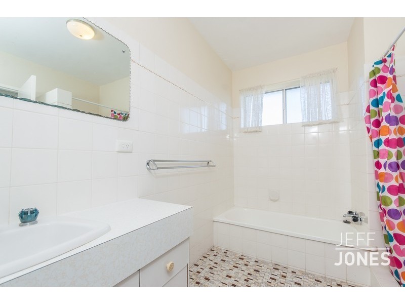2/42 Chatsworth Road, Greenslopes QLD 4120
