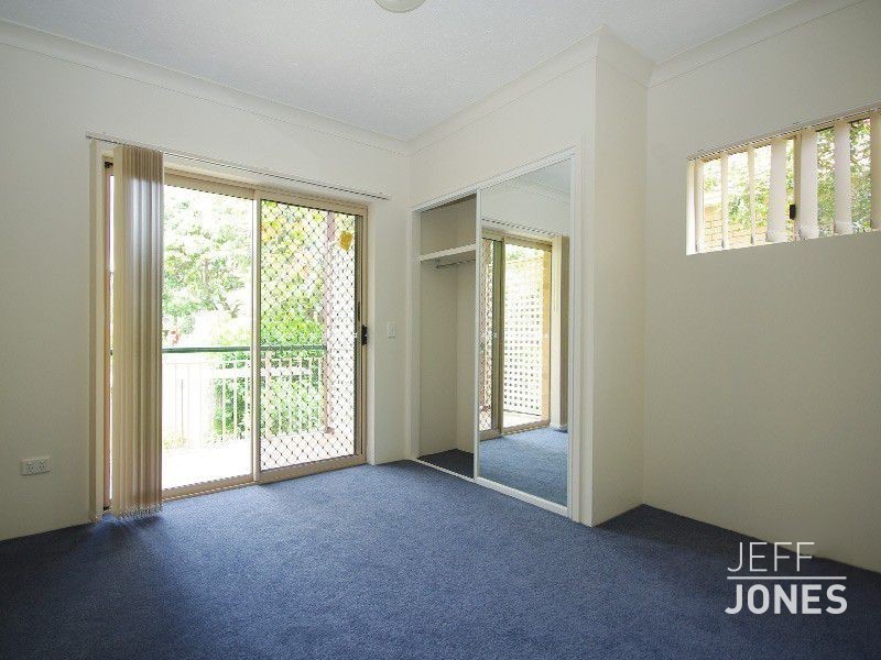 4/59 Wellington Street, Coorparoo QLD 4151