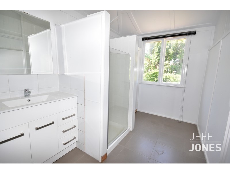 1/16 Bardsley Avenue, Greenslopes QLD 4120