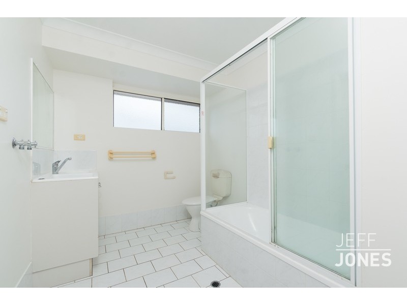 4/45 Macaulay Street, Coorparoo QLD 4151