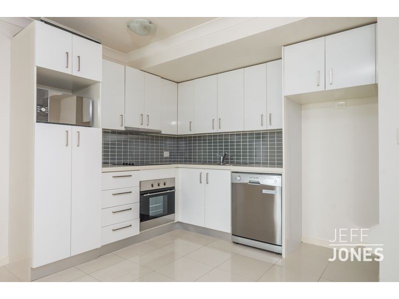 34/108 Nicholson Street, Greenslopes QLD 4120