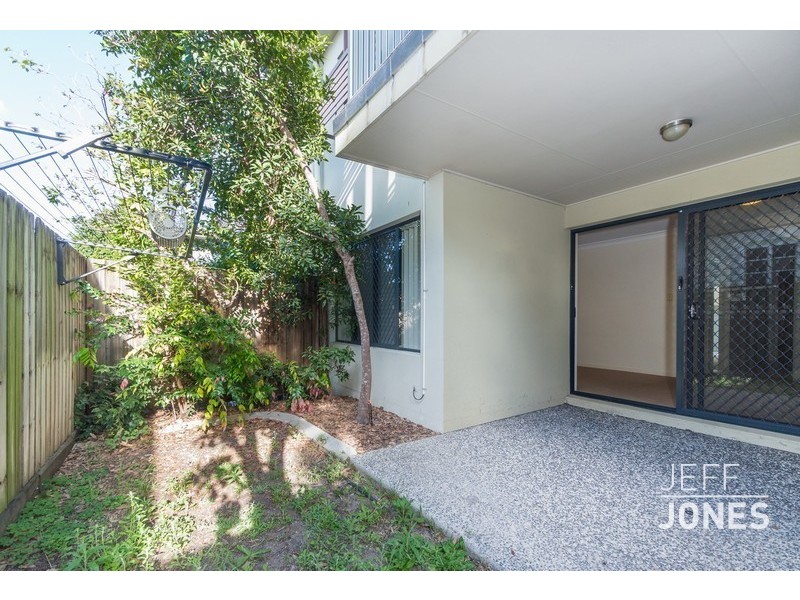 2/96 Marquis Street, Greenslopes QLD 4120