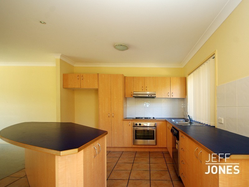 33 Newdegate Street, Greenslopes QLD 4120