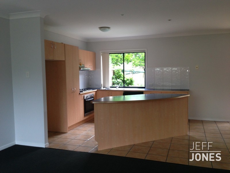 33 Newdegate Street, Greenslopes QLD 4120