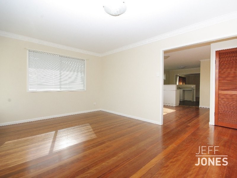 112 Nyleta Street, Coopers Plains QLD 4108