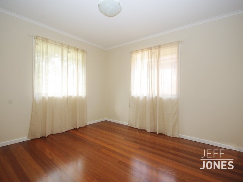 112 Nyleta Street, Coopers Plains QLD 4108