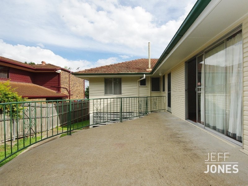 112 Nyleta Street, Coopers Plains QLD 4108