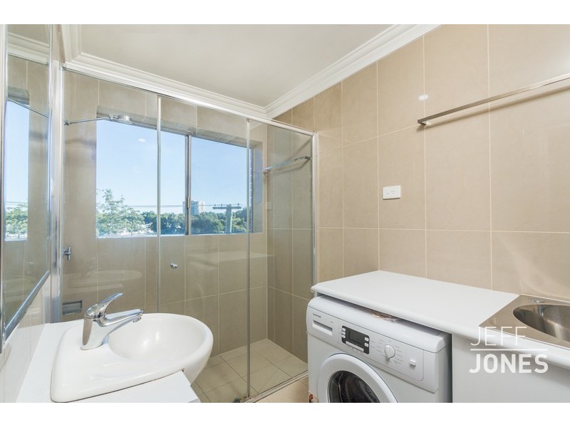 7/16 Regina Street, Greenslopes QLD 4120