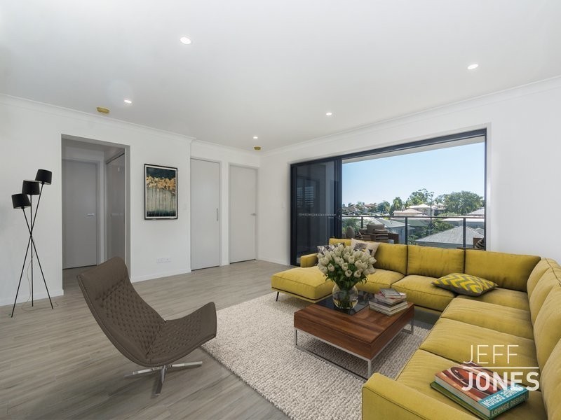 61 Hunter Street, Greenslopes QLD 4120