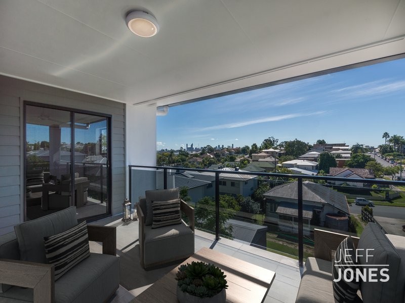 61 Hunter Street, Greenslopes QLD 4120