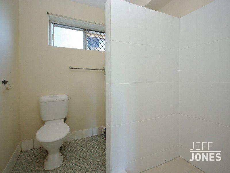 2/186 Juliette Street, Greenslopes QLD 4120