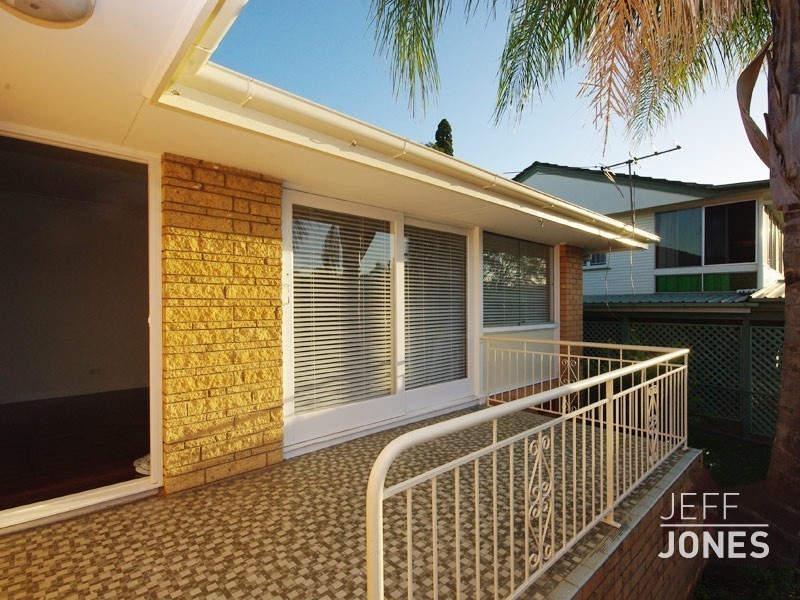 8 Dalgety Street, Mount Gravatt East QLD 4122