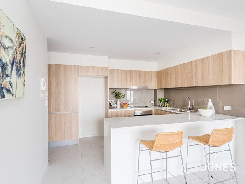 Unit 6 / 902 Logan Road, Holland Park QLD 4121