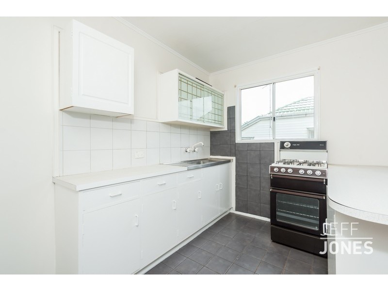 1/99 Cavendish Road, Coorparoo QLD 4151