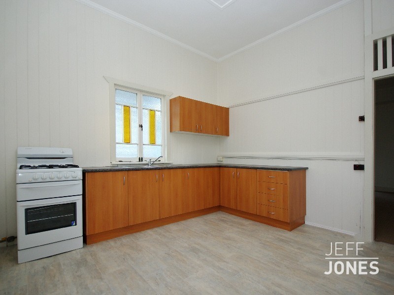 639 Logan Road, Greenslopes QLD 4120