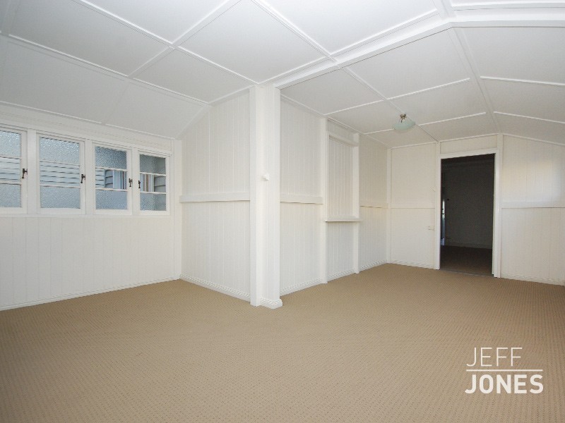 639 Logan Road, Greenslopes QLD 4120