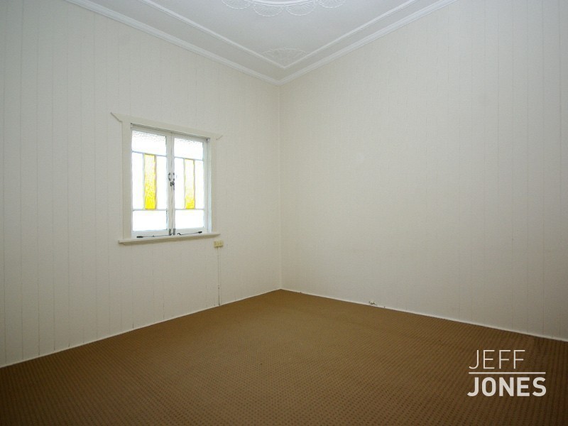 639 Logan Road, Greenslopes QLD 4120